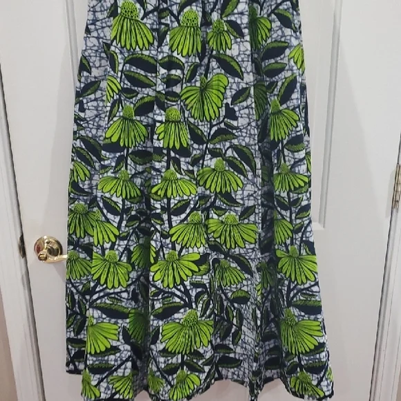 Francis & Benedict Green Floral batik Like Maxi Skirt From Togo NWT - Picture 8 of 10
